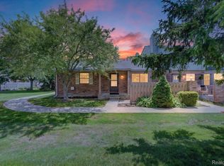 43628 W Arbor Way Dr APT 103, Canton, MI 48188