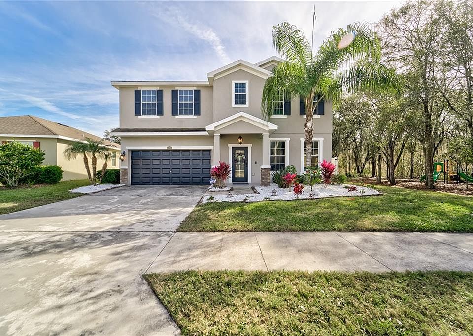 1st image of 2812 Holly Bluff Ct