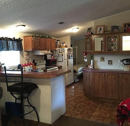 2nd image of 916 Falcon Crest Dr