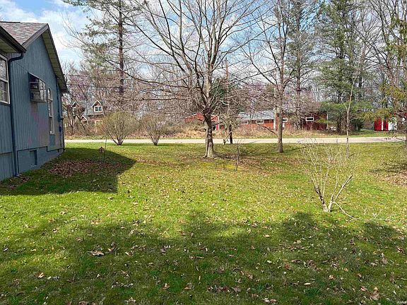 3rd image of 2420 N Mount Gilead Rd