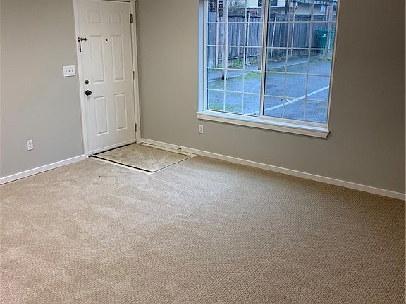 2nd image of 17717 15th Ave NE