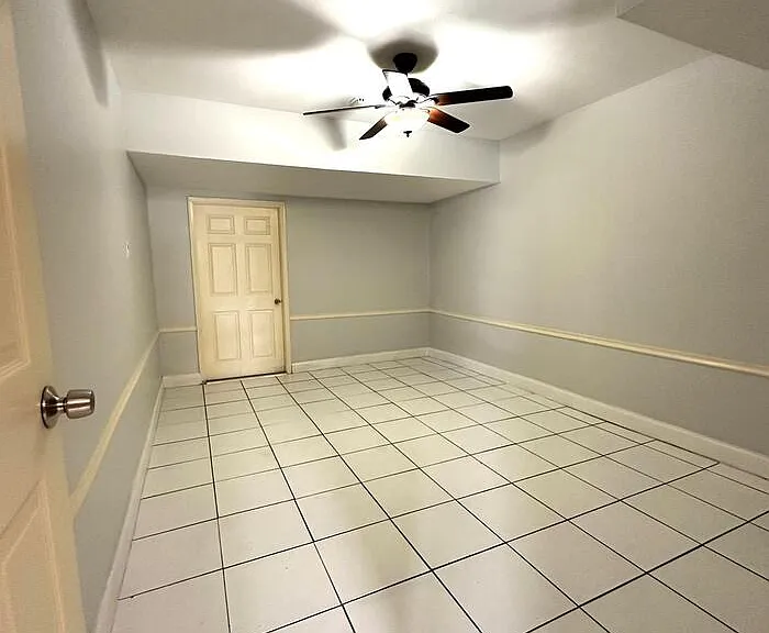 5826 Whiting Ct — Photo 15