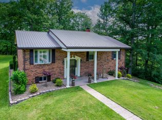 19 Melody Cir, West Liberty, KY 41472