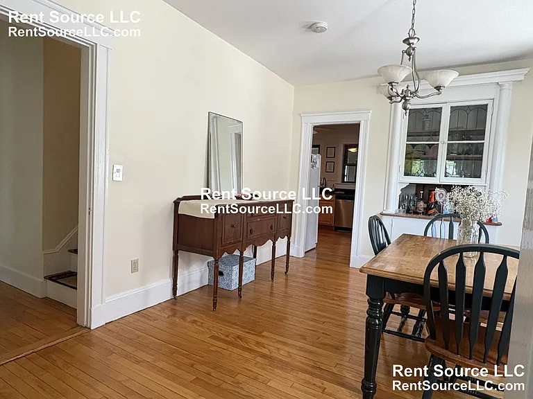 33 Stoughton St — Photo 9