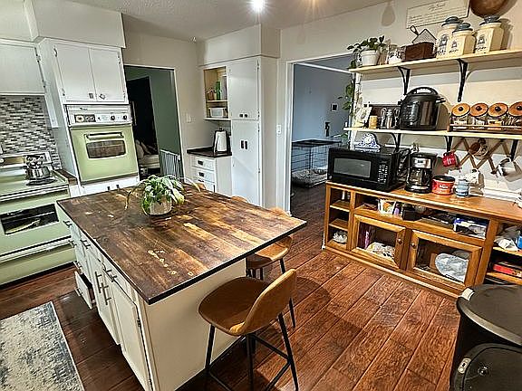 4th image of 64 Stovall St