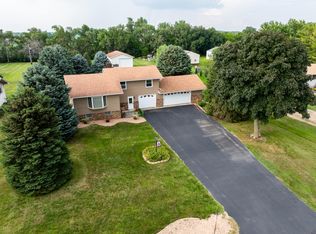 40534 254th St, Mitchell, SD 57301