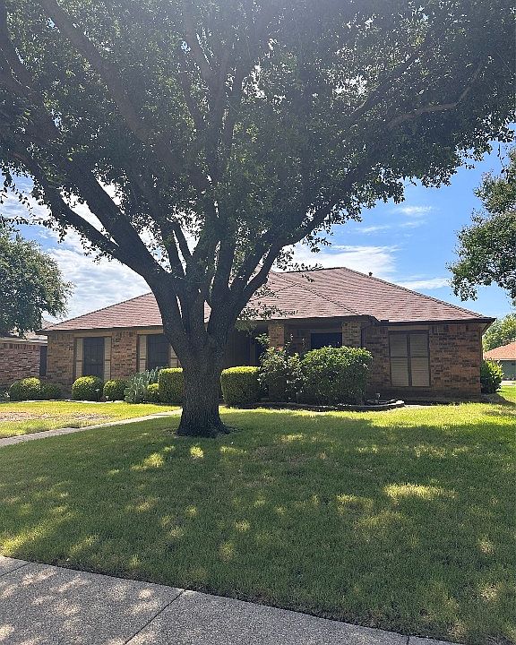 1st image of 3917 Knights Bridge Dr