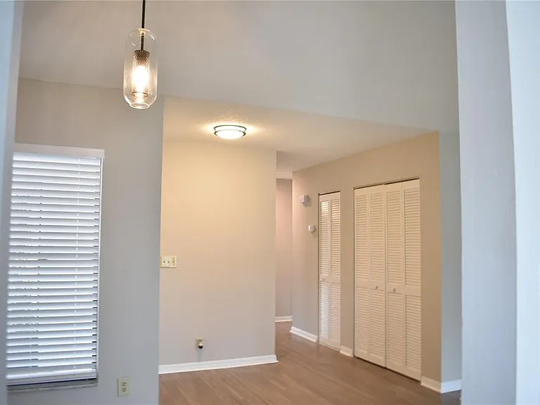 Aura Ct — Photo 15