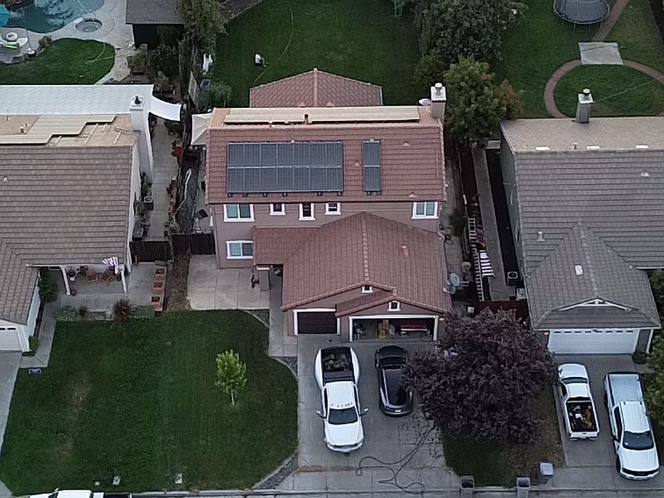 2nd image of 16710 Parker Pl