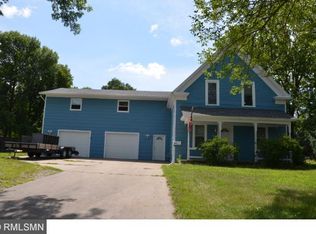 504 E 1st St, Litchfield, MN 55355