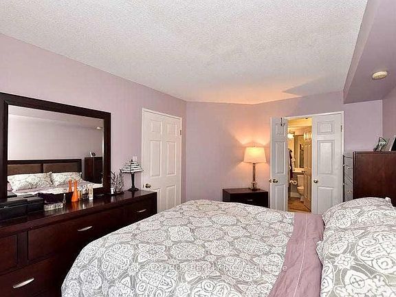 4th image of 101 Subway Cres #814