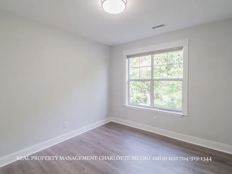 17429 Tuscany Ln — Photo 23