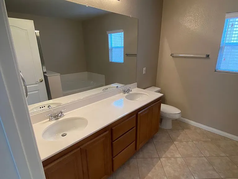 11645 Royal Derwent Dr — Photo 9