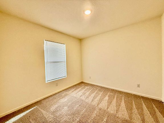 4th image of 2167 E Cottonwood Creek Cir