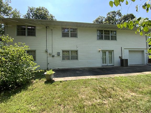 4th image of 1924 Doris Dr
