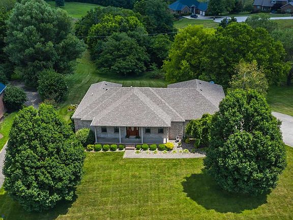 3rd image of 202 Richland Dr