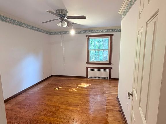 3rd image of 48 Dellwood Rd