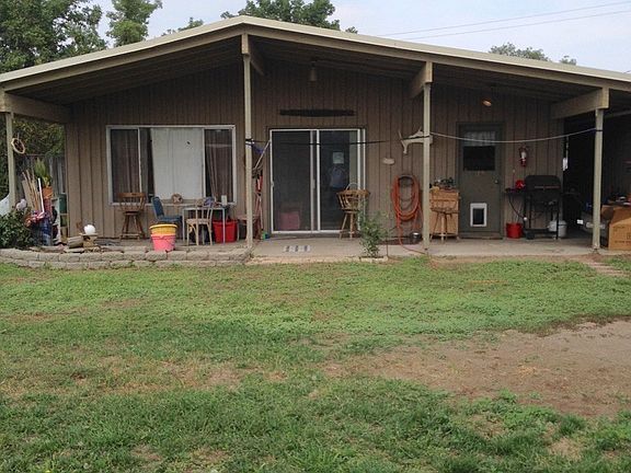 5th image of 221 Carswell Dr