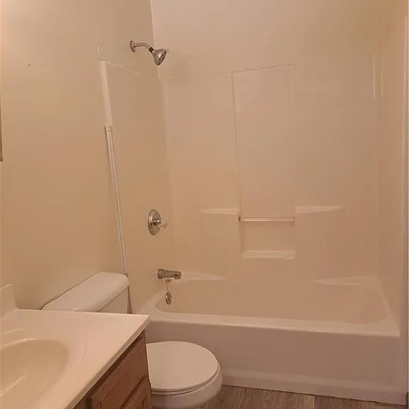 6 Sunrise Dr #E — Photo 16
