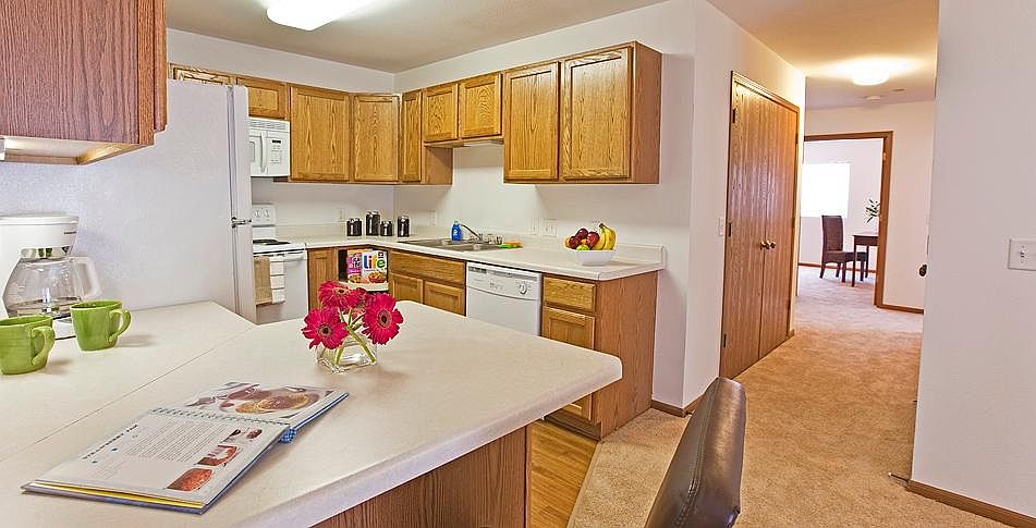 2nd image of 5508 35th St Unit 201