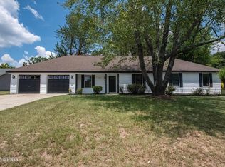 224 Crestwood Cir, Centerville, GA 31028