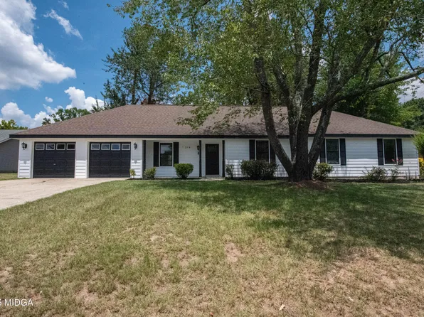224 Crestwood Cir, Centerville, GA 31028
