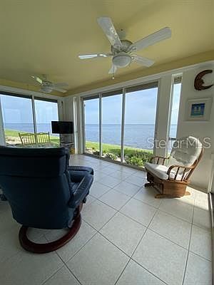 4th image of 1 Colony Point Dr APT 8A