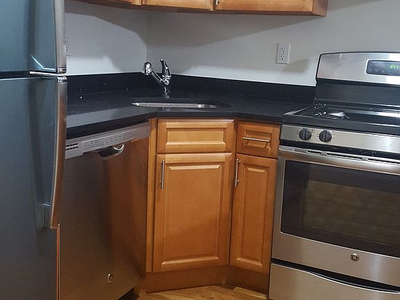 4th image of 7302 Ditmars Blvd