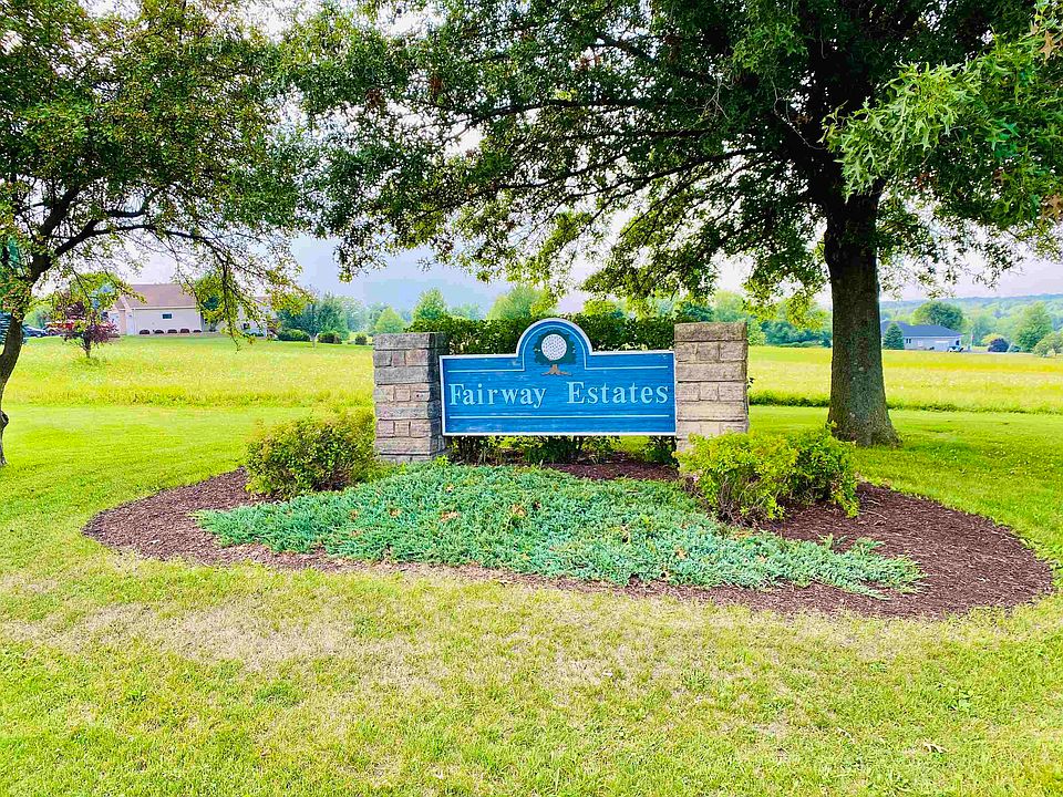 2nd image of 31 Country Club Ct #76