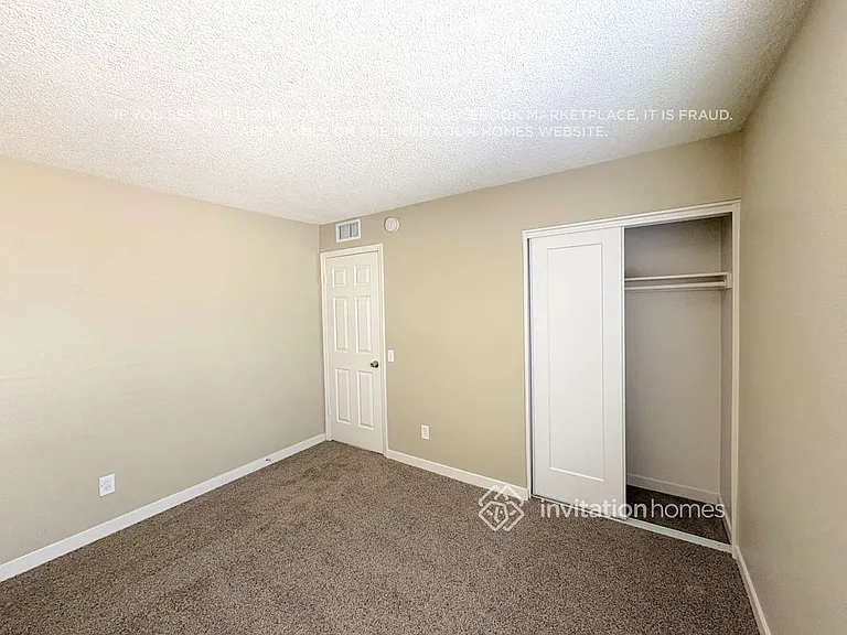 4205 N 101st Ave — Photo 10