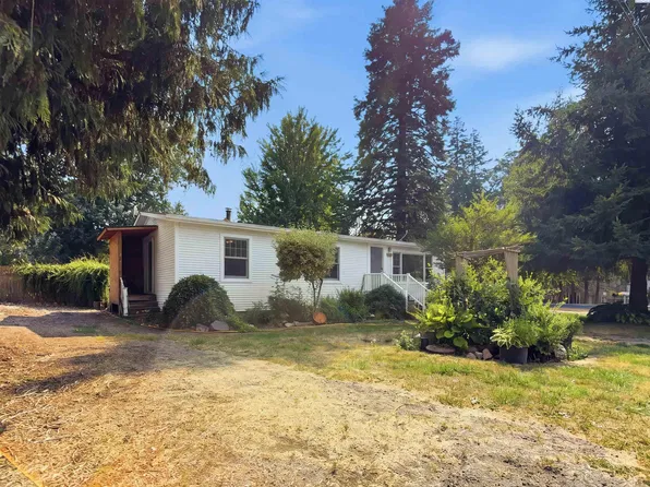 302 E Chestnut St, Farmington, WA 99128