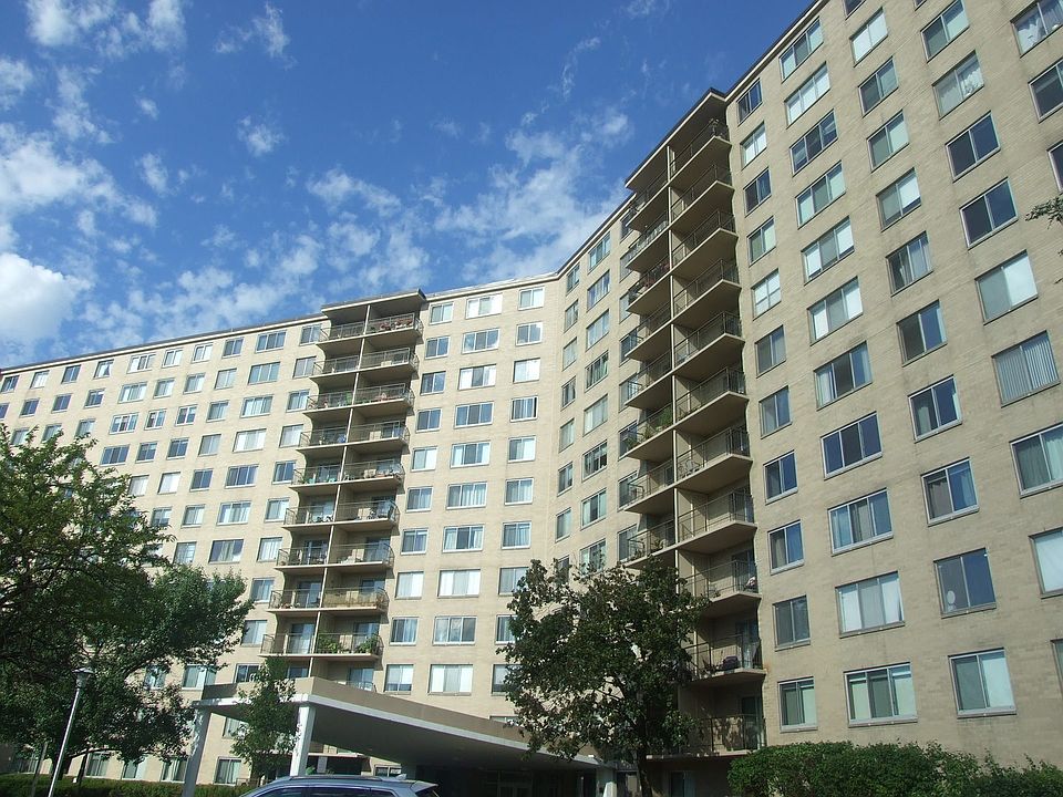 1st image of 6933 N Kedzie Ave APT 701