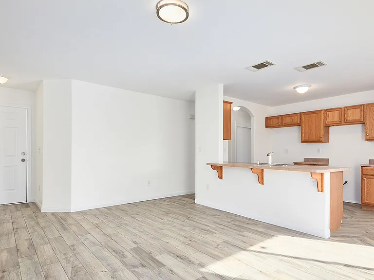 25029 Avenida Laredo — Photo 6
