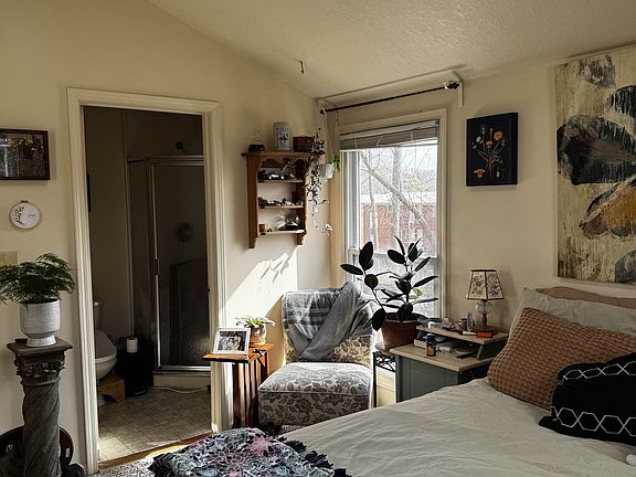 3rd image of 1308 Broadway St