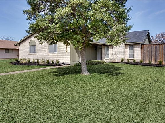 3rd image of 1901 Richland Dr