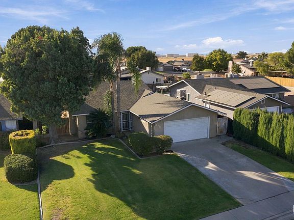 3rd image of 3913 Rio Del Norte St