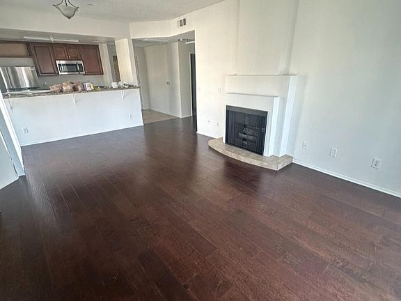 5th image of 1735 Peyton Ave APT 201