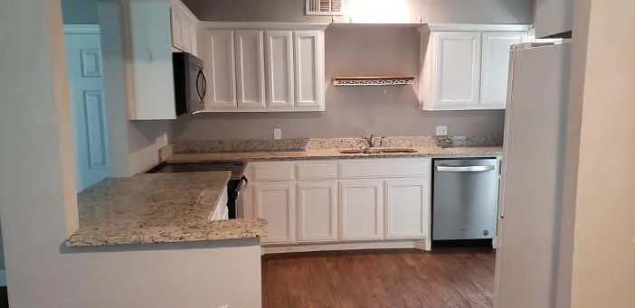 2 bed, 1200 sqft, $1,195 — Photo 4