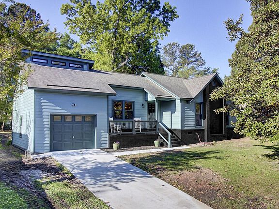 2nd image of 125 Sawmill Dr
