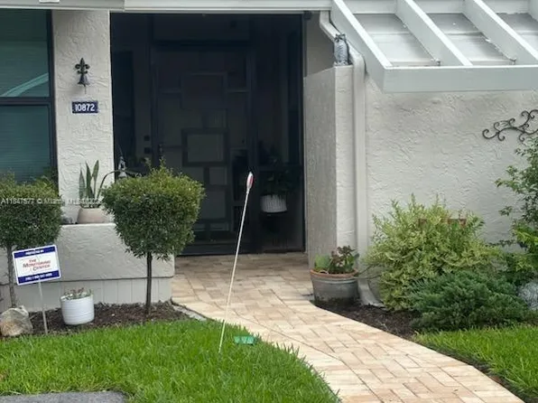 10872 Lake Front Pl, Boca Raton, FL 33498