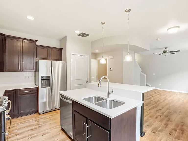 2230 Tamarac St — Photo 4