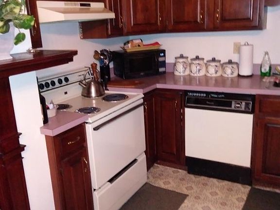 3rd image of 51A Main St #51A