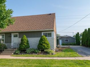 4905 Home Ave, McHenry, IL 60050