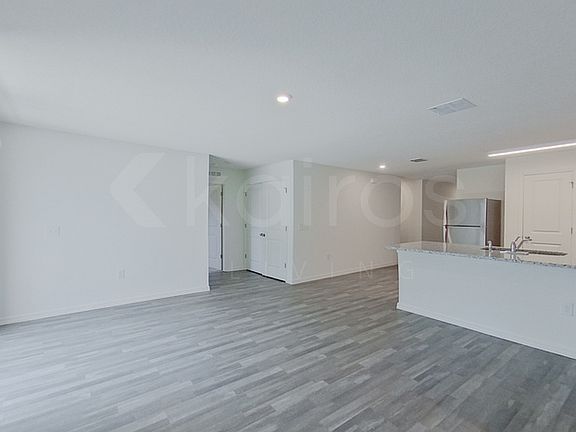 3rd image of 7746 104th Ave