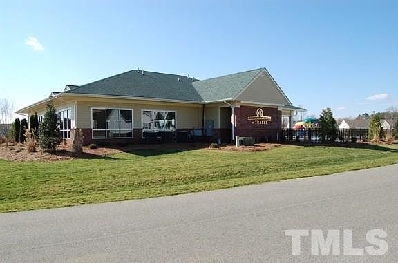 3rd image of 47 Drop Seed Ln