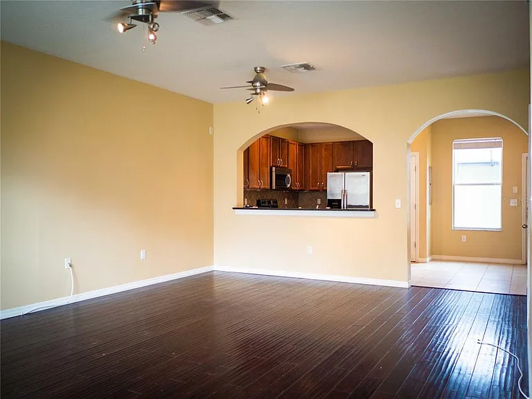 12636 Carlby Cir — Photo 2