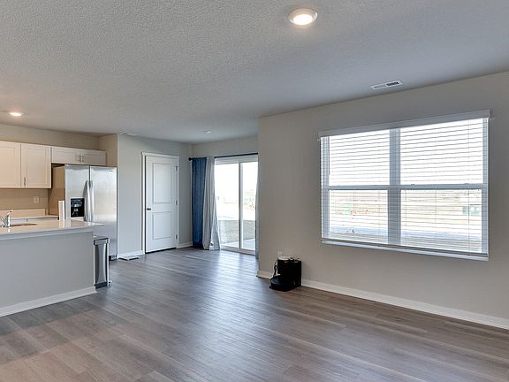 4th image of 7510 S 204th Ave