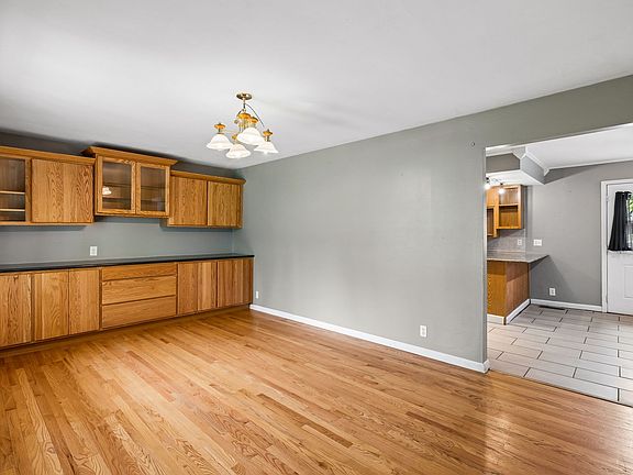 4th image of 1041 Forest Harbor Dr