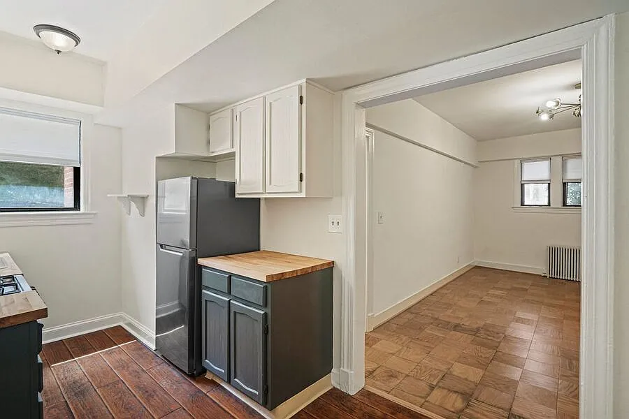 A Spacious Glover Park One-Bedroom with Room to Breathe — Photo 3