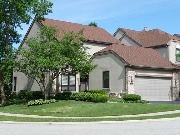 5th image of 128 Chatsworth Cir